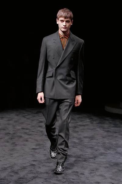 Look 31